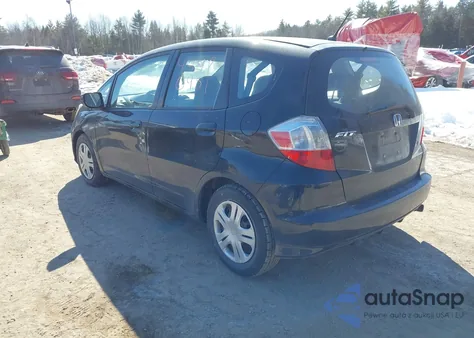 2010 Honda Fit z USA, uszkodzony, nr VIN JHMGE8H23AS011700